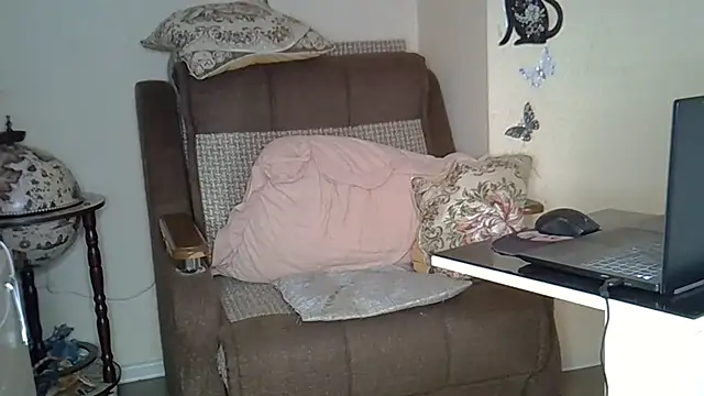 EllaJohnsonX