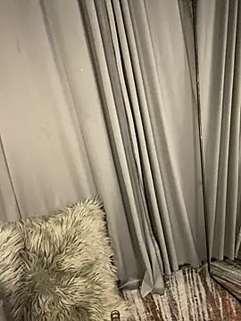 Val12777 live cam preview