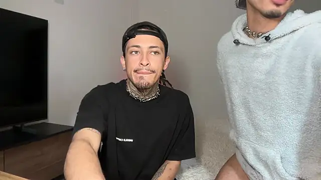 Noah_and_Steven live cam preview