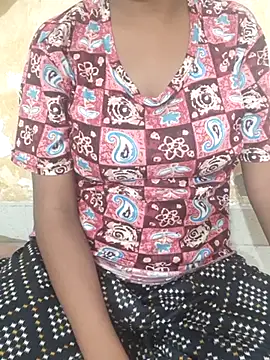 Your_Alinaa webcam