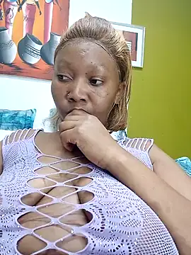 xxBoobiegalAss webcam