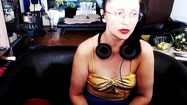 Imperatriza live cam on StripChat