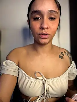 Isabella-Teen