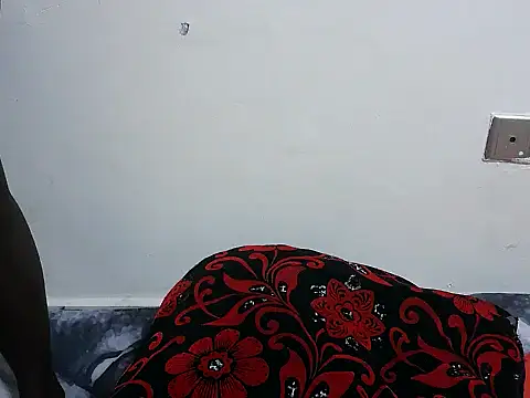 sweetzuri01 webcam
