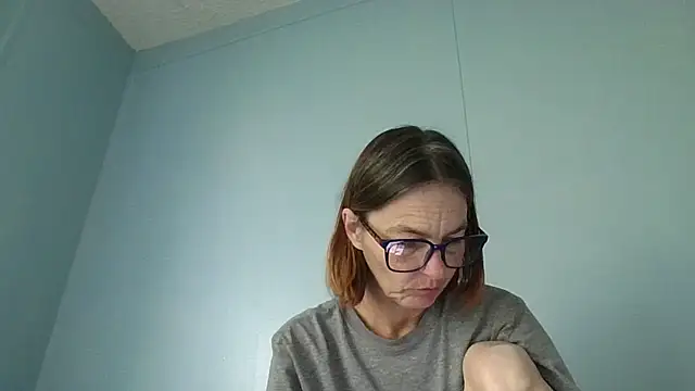 bamalove80 live cam on StripChat