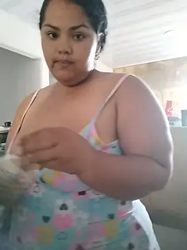 MiaBloom0 webcam