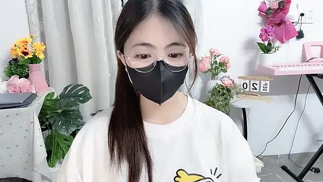 mij-uwuu (Ask my age) - support me