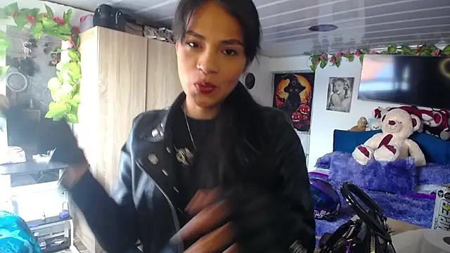 Samara_Homescapes live cam on StripChat