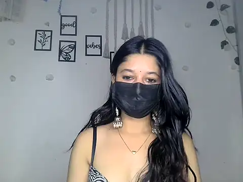 hot_sneha4 (F young) - boobs oil show nd spank 5 time