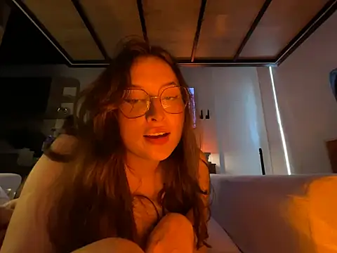 Sweet-daisha webcam
