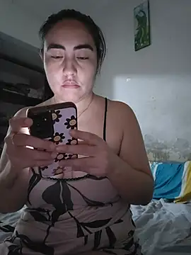 SweetyNaugthy webcam
