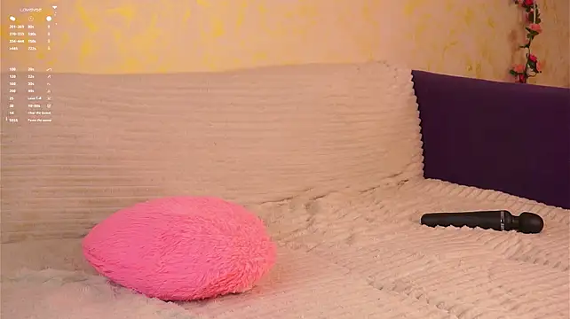 ReneaGilley webcam