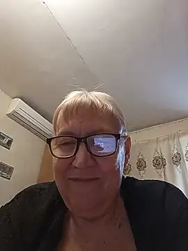 Molli1408 webcam