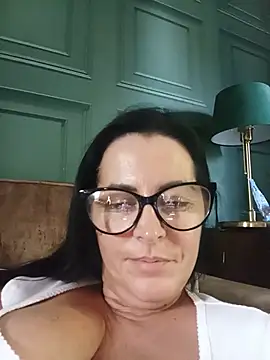 VelvetNaughty-Shem webcam