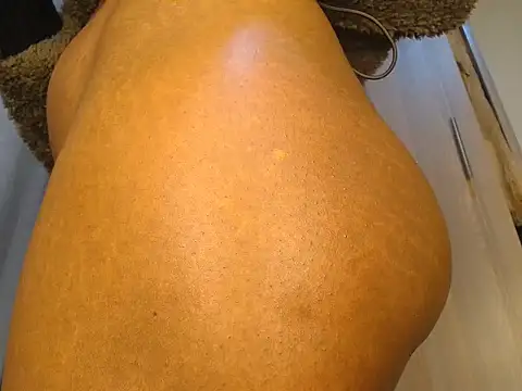 Monah_ebony2030 webcam