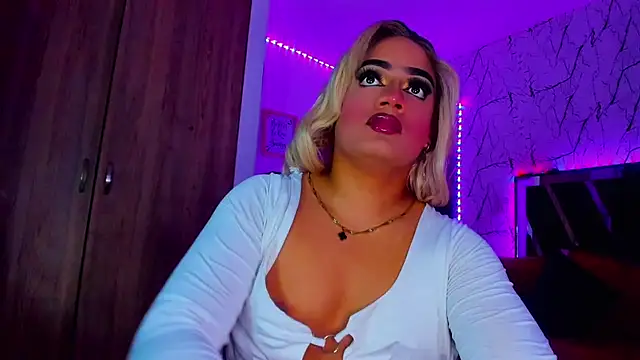 Amber_bigdick22 webcam