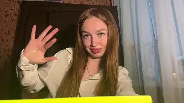 Chloooee webcam