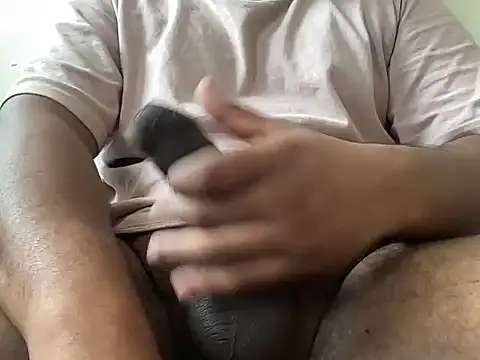 bobgot17cm webcam
