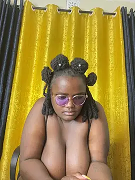 Bustyy_Bitch webcam