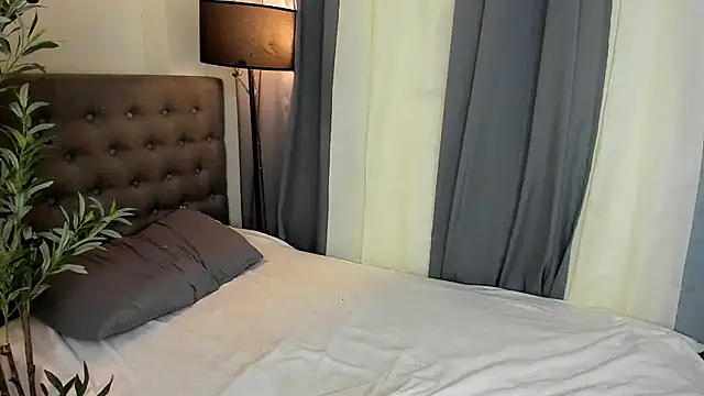 AsianHugecockAnna webcam