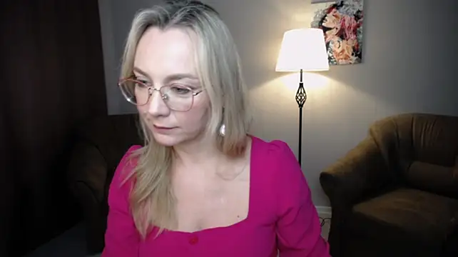 Ava_Elior webcam