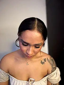 Isabella-Teen webcam
