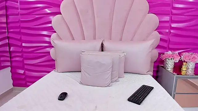 Zara-Rey webcam