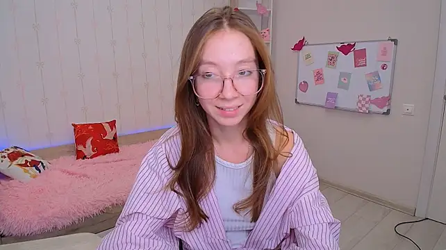 ErotickMonick webcam