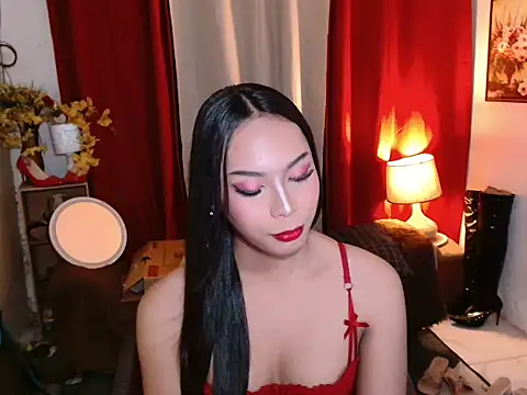 kylieEmparado
