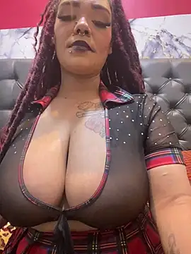 SEXYPRADAxx11 webcam