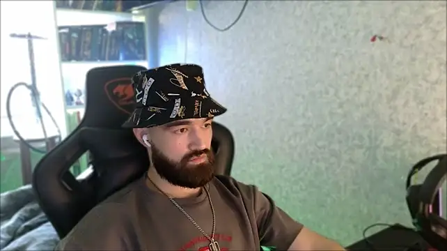 _Serious_Man webcam