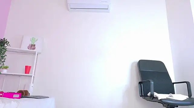 SeleneGibson__ webcam