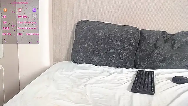 queen_adhara webcam