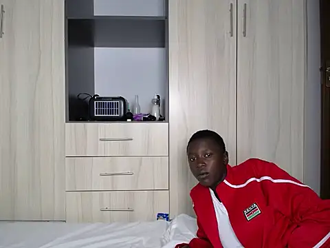 Luna_pearl5 webcam