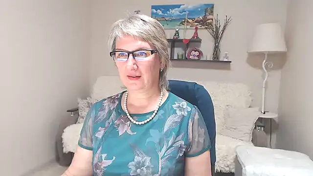 FleurMays webcam