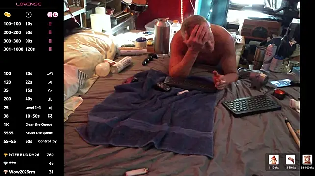 Pussyeat2please webcam