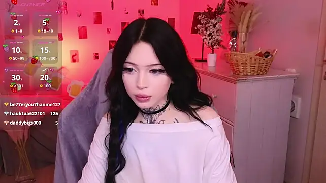 Emma_Kirks webcam