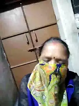 HotLoomaraj29
