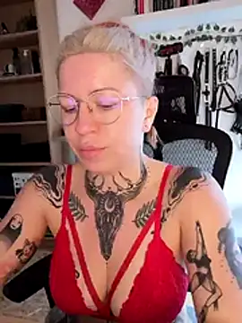 divine_eve