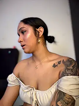 Isabella-Teen