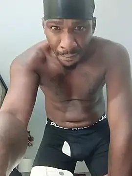 007Giovani webcam