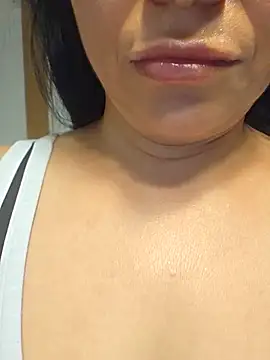YARRAKDELISI live cam preview