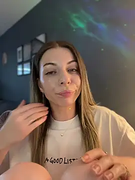 Mia_Ethan