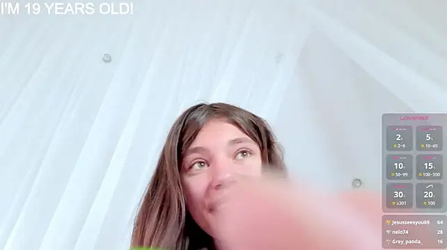 Little__Lunaa webcam