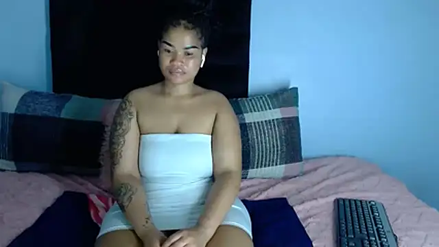 Loyal_Sashaa webcam