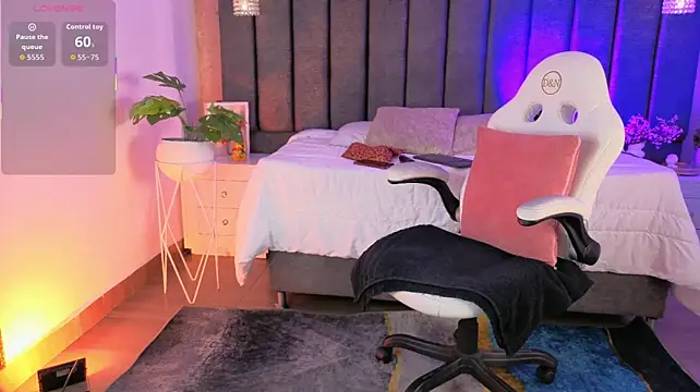 SophiMarin webcam