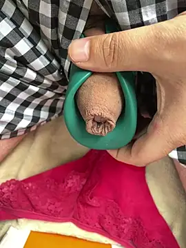DaddysBigBello webcam