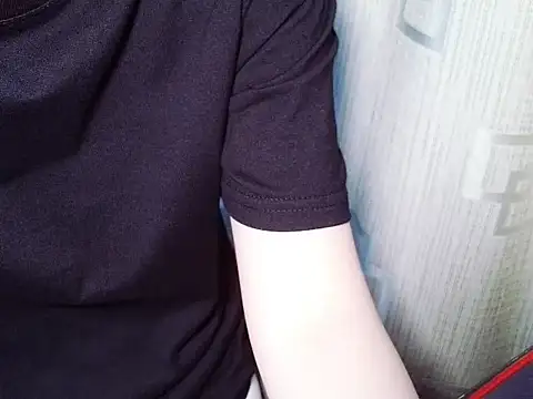 Guggling8866 webcam