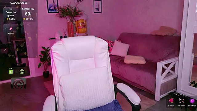 KellyKleine webcam