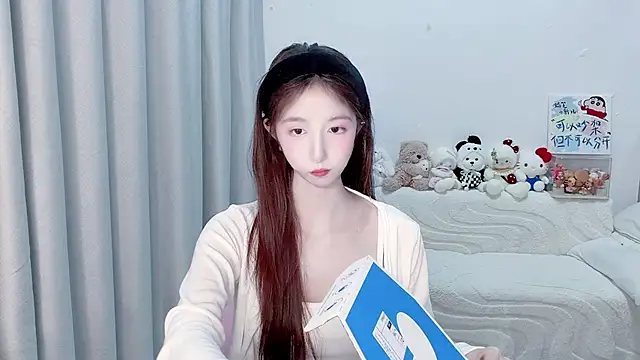 lucky-tt live cam on StripChat